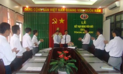 Đồng Tháp quan tâm kết nạp, phát huy vai trò đảng viên là người có đạo